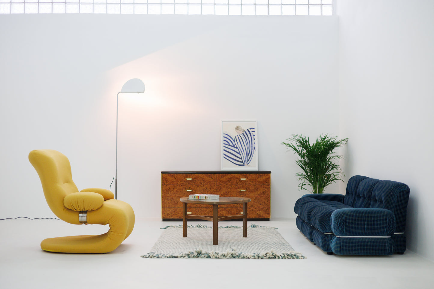 Set of 2 S-Shape Lounge Chairs with Metal Insertion - Italy, 70s-80s