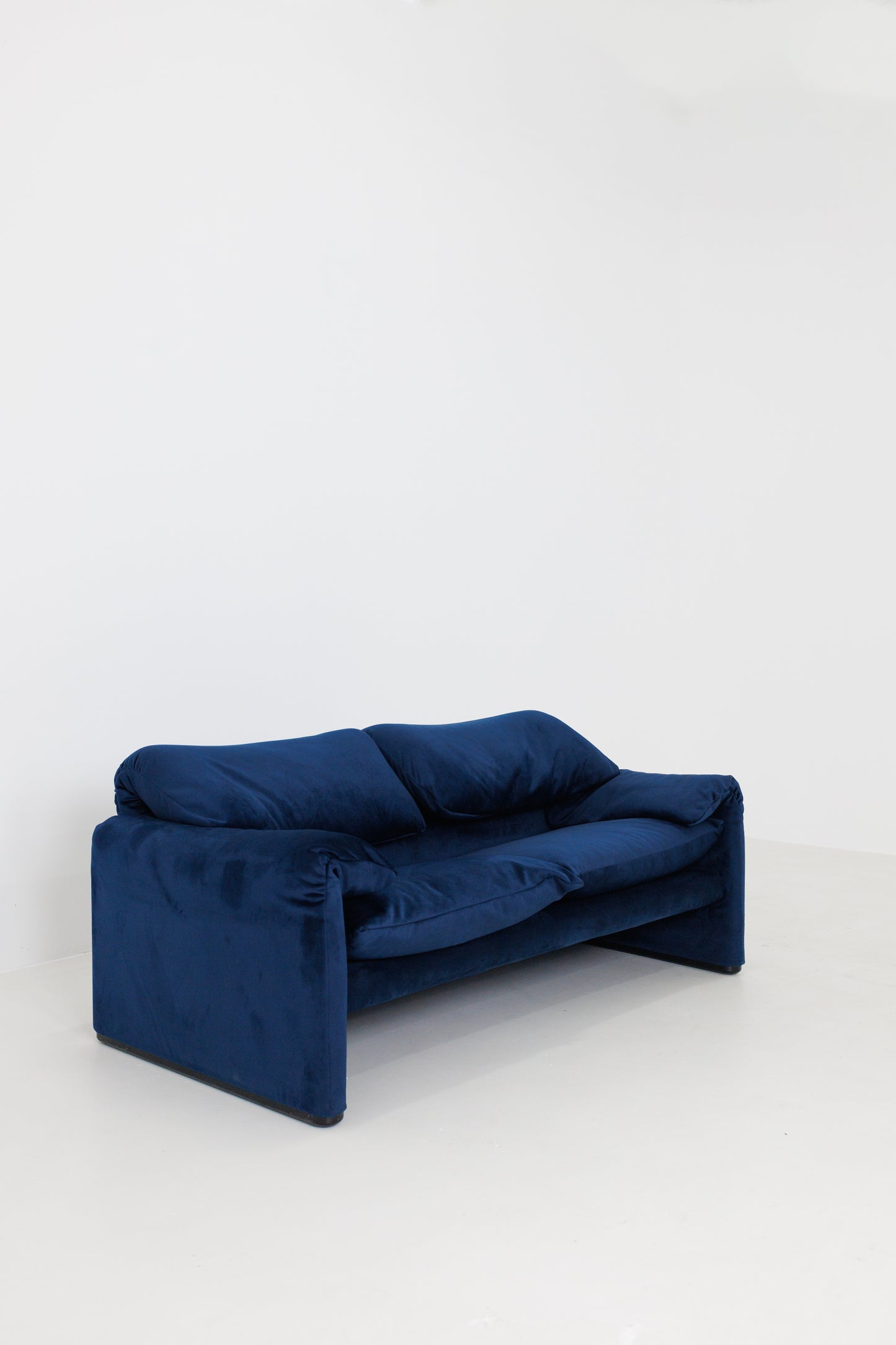 Vintage Blue Velvet Maralunga Armchair & Sofa Set by Vico Magistretti for Cassina