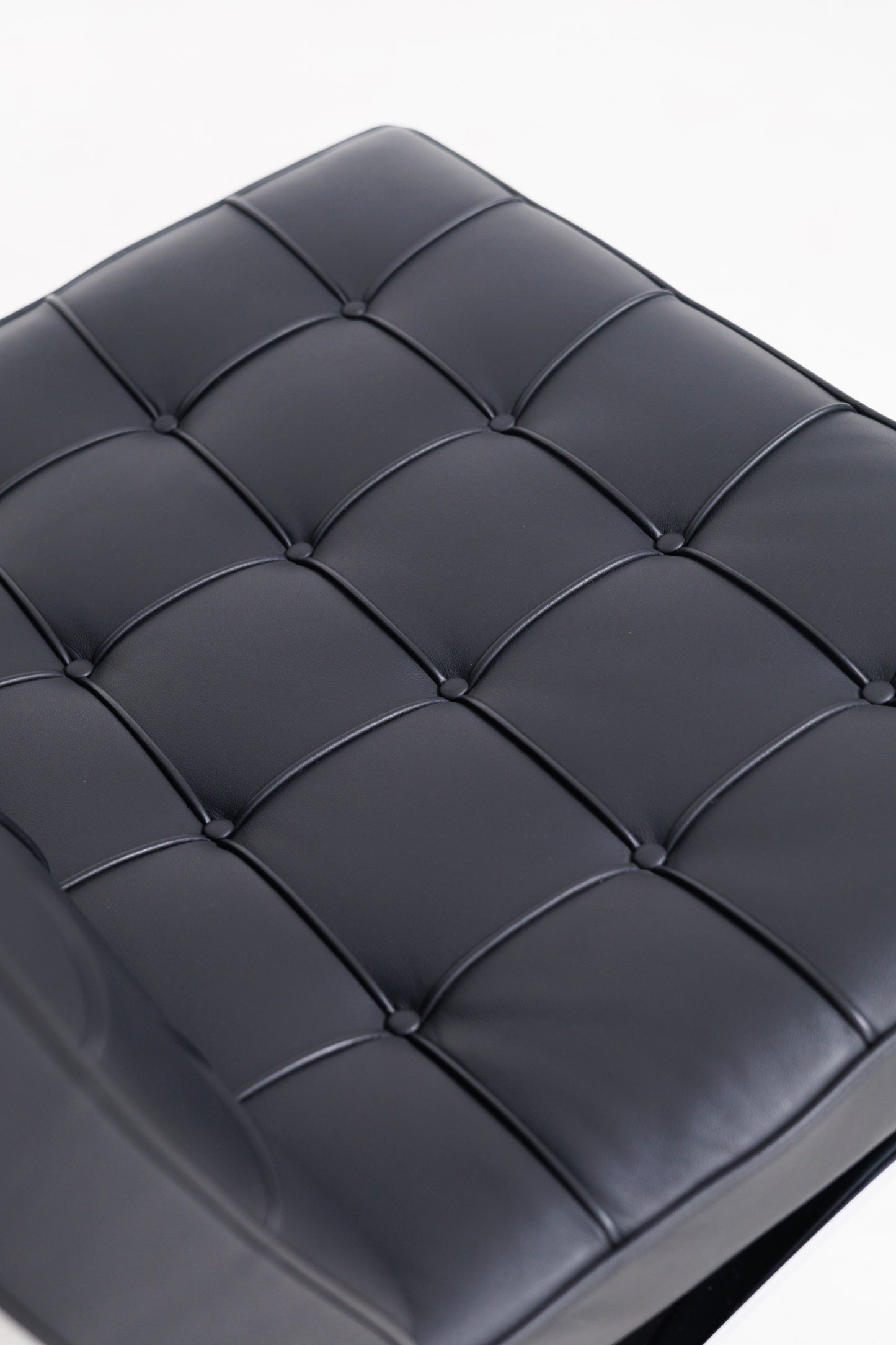Set de 2 scaune Barcelona din piele neagră de Mies van der Rohe pentru Knoll