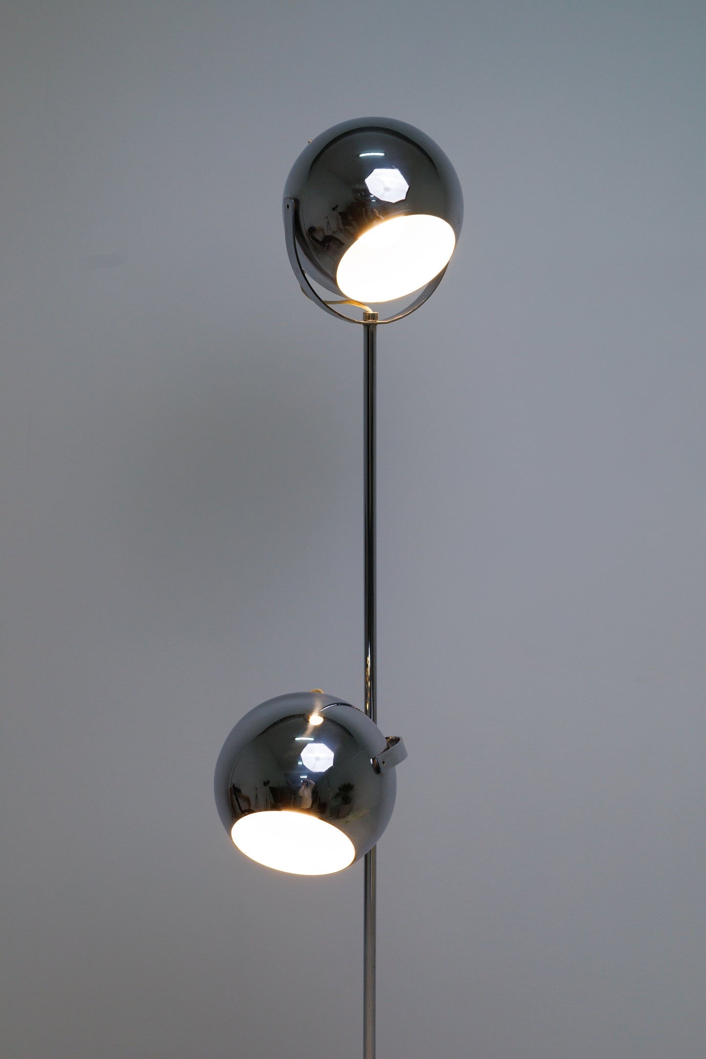 Lampă de podea cromata Eyeball Reggiani, Italia, anii 1960