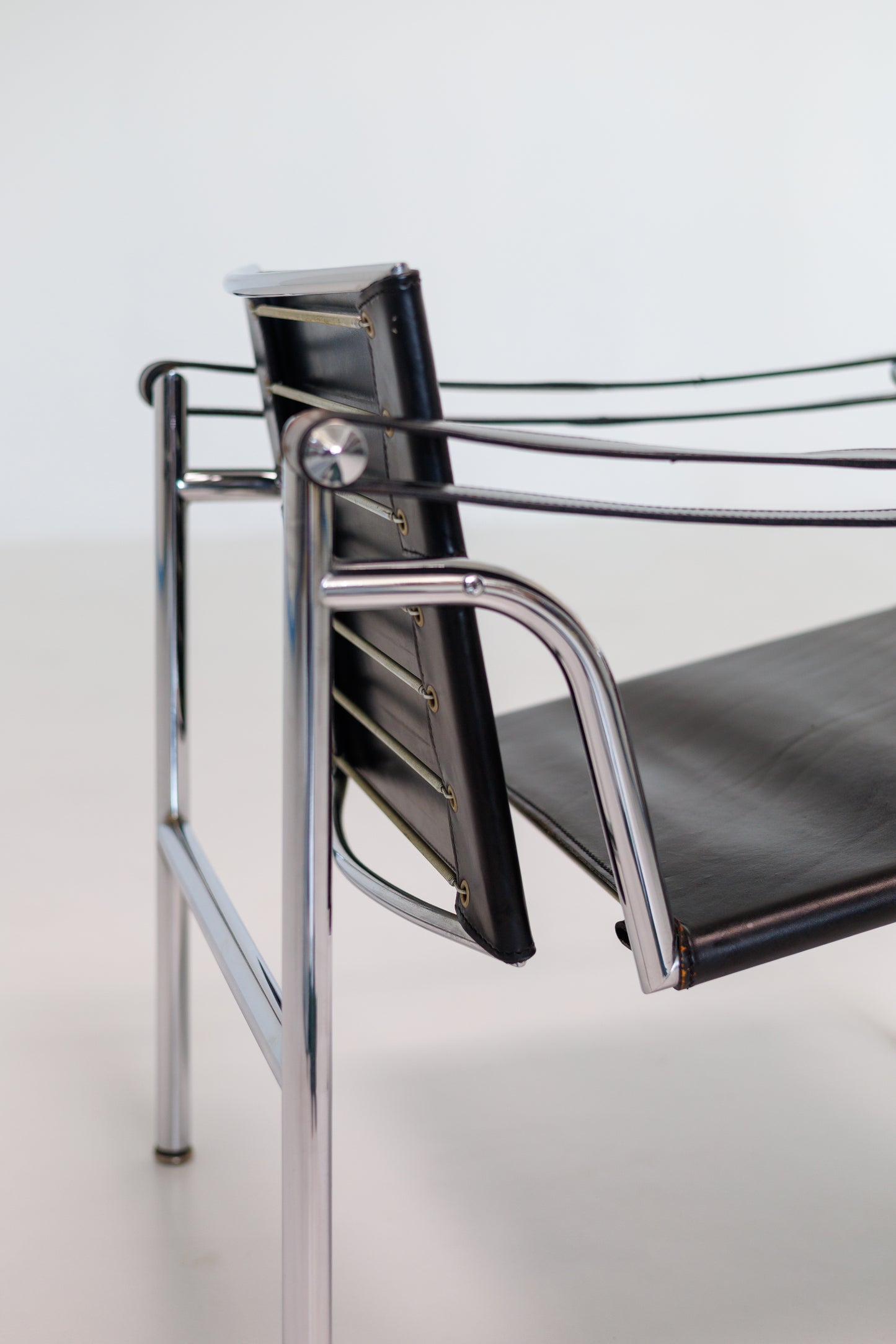 LC1 Fauteuil á Dossier Basculant by Corbusier for Cassina