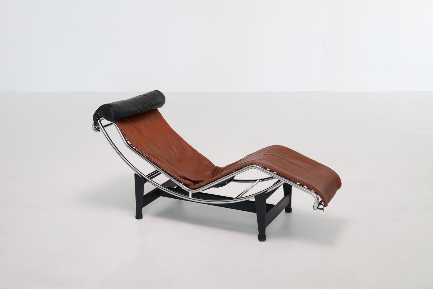LC4 Lounge Chair by Le Corbusier for Cassina