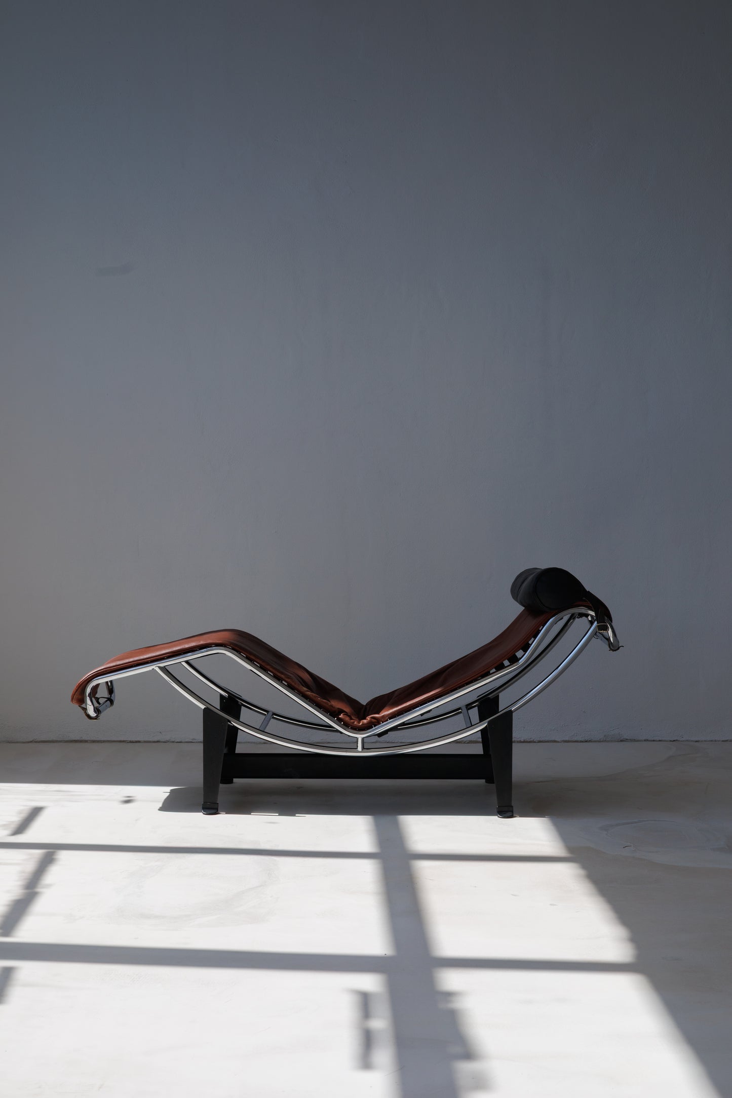 LC4 Lounge Chair by Le Corbusier for Cassina