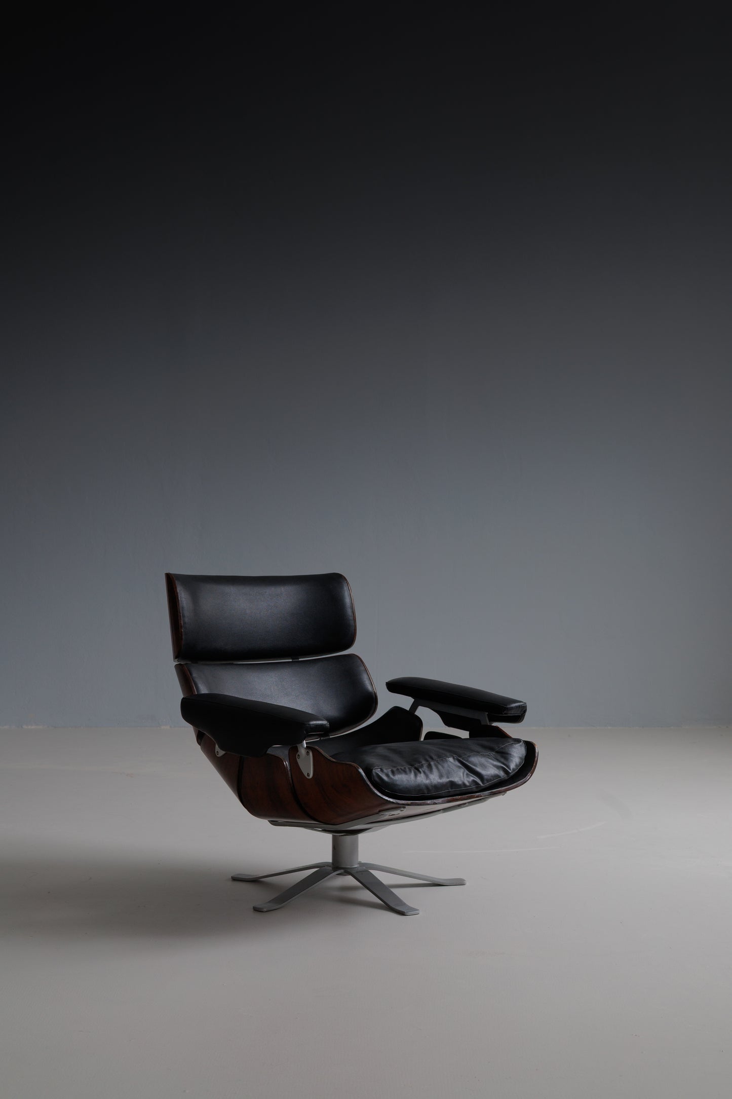A Very Rare Lounge Chair by Carlo Hauner