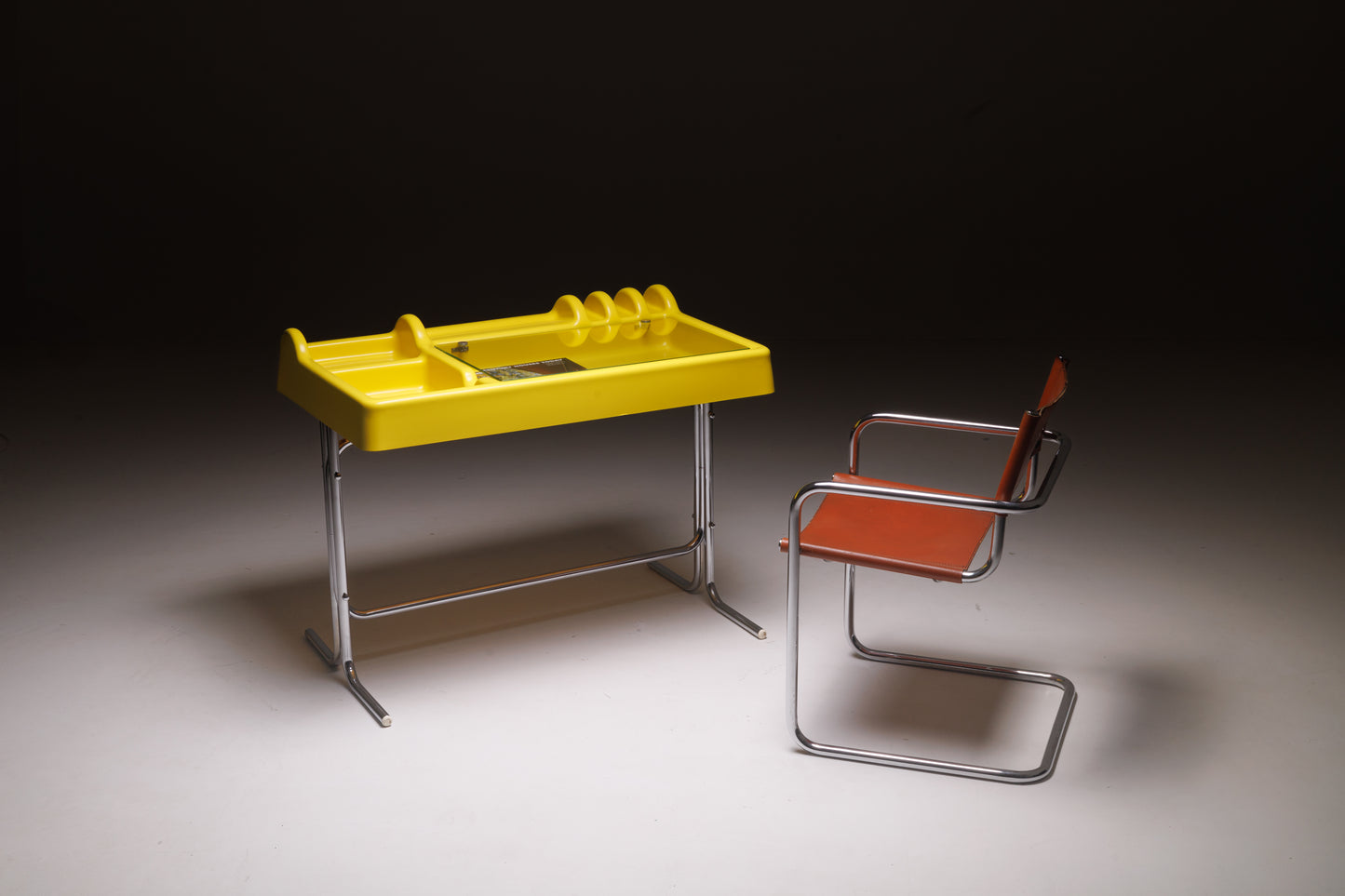 Orix Desk by Vittorio Parigi & Nani Prina for Molteni & Co, Italy, 1970