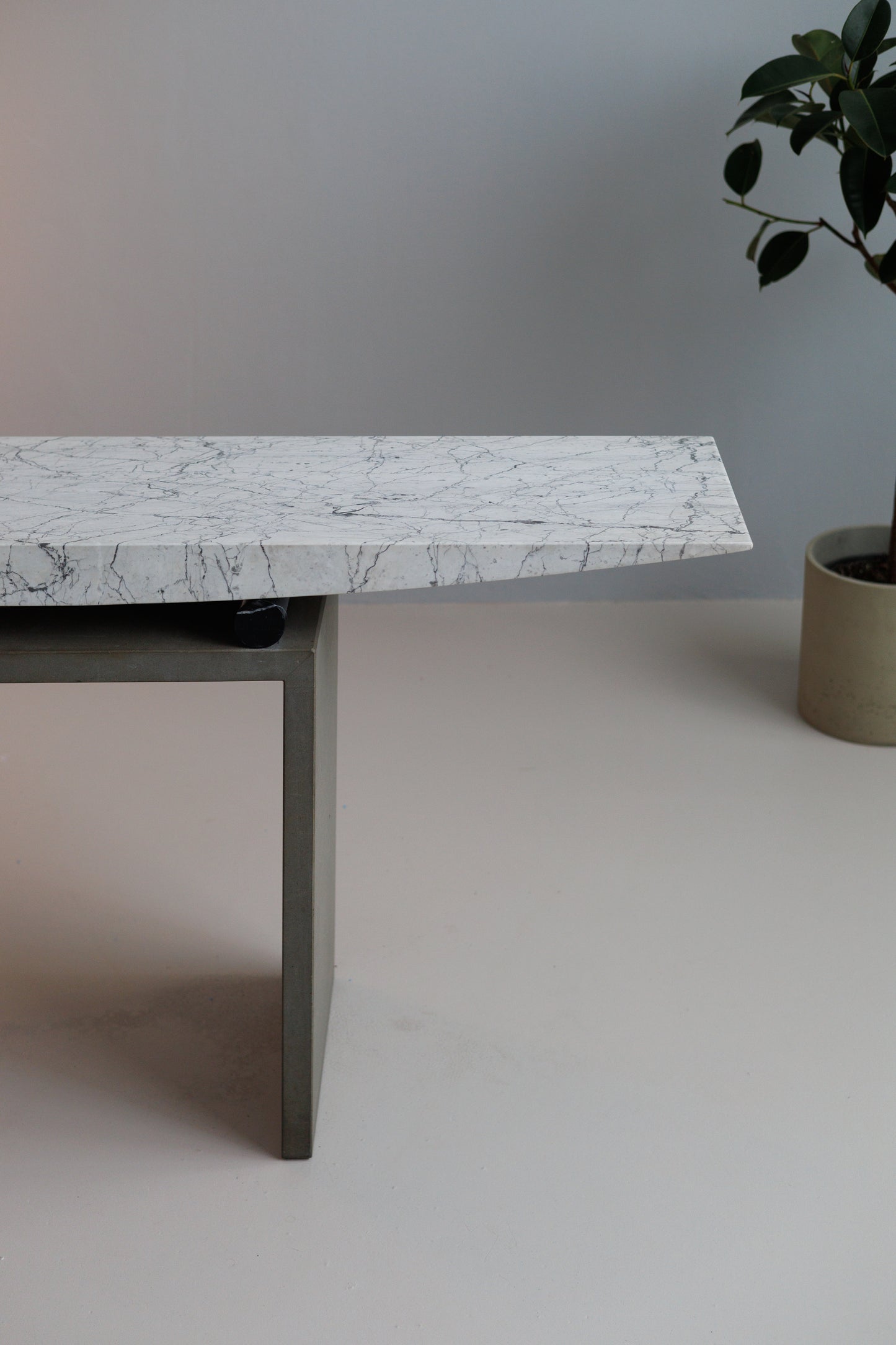 Sculptural Console by Danilo Silvestrin