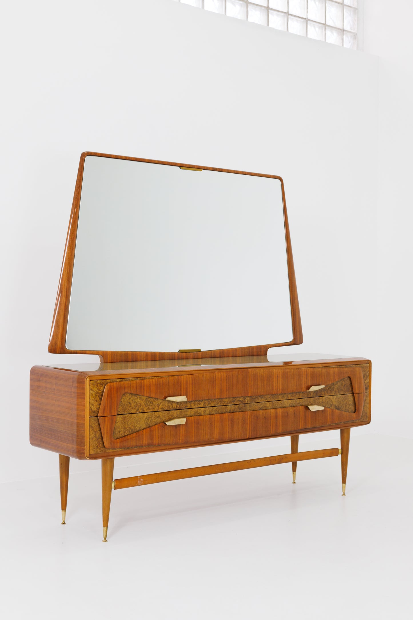 Burlwood Mid-Century-Modern Sideboard by Silvio Cavatorta for La Permanente Mobili Cantu - Italy 1950s