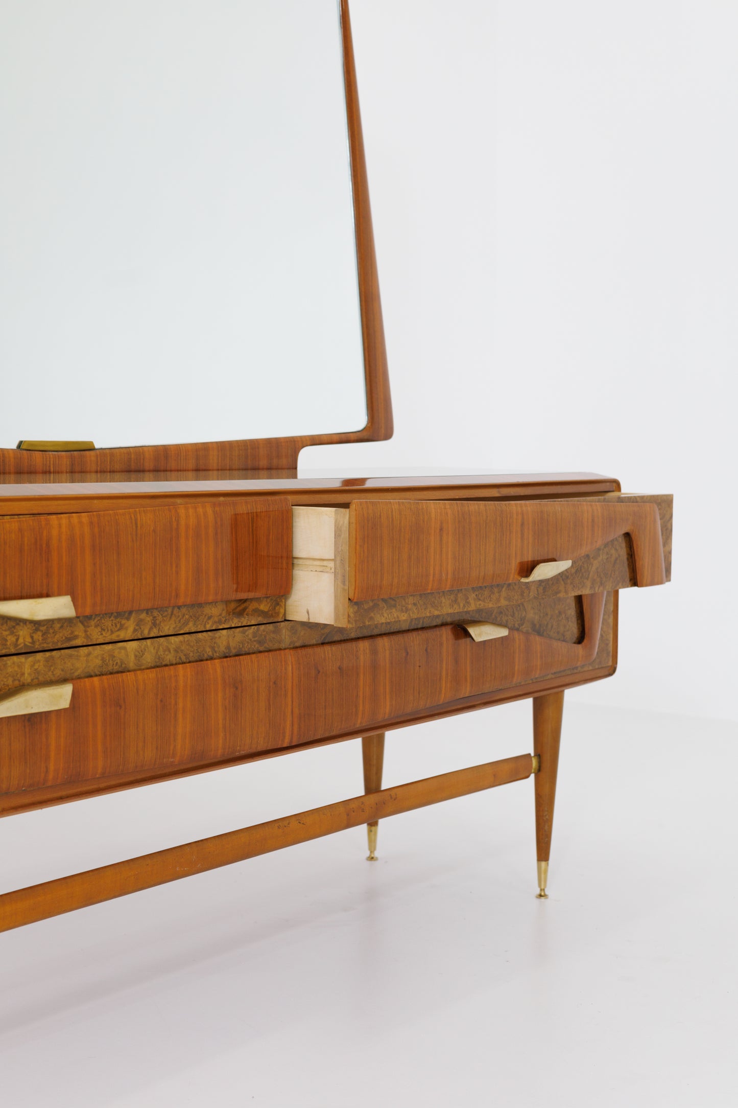 Burlwood Mid-Century-Modern Sideboard by Silvio Cavatorta for La Permanente Mobili Cantu - Italy 1950s