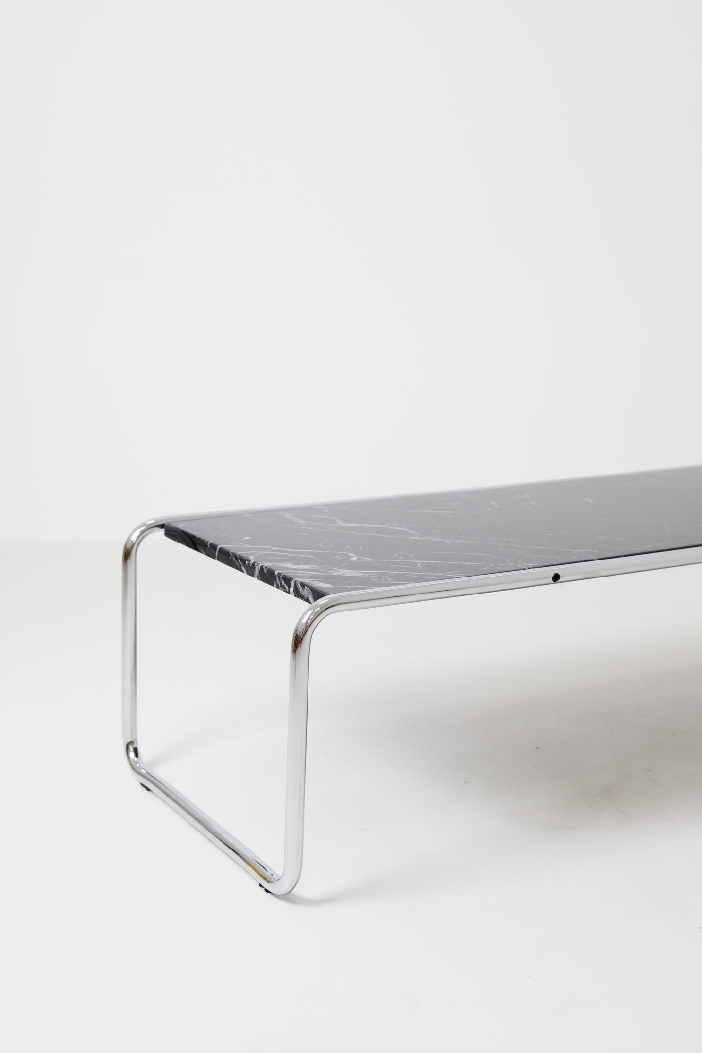 Black Marble Coffee Table Laccio by Marcel Breuer for Knoll