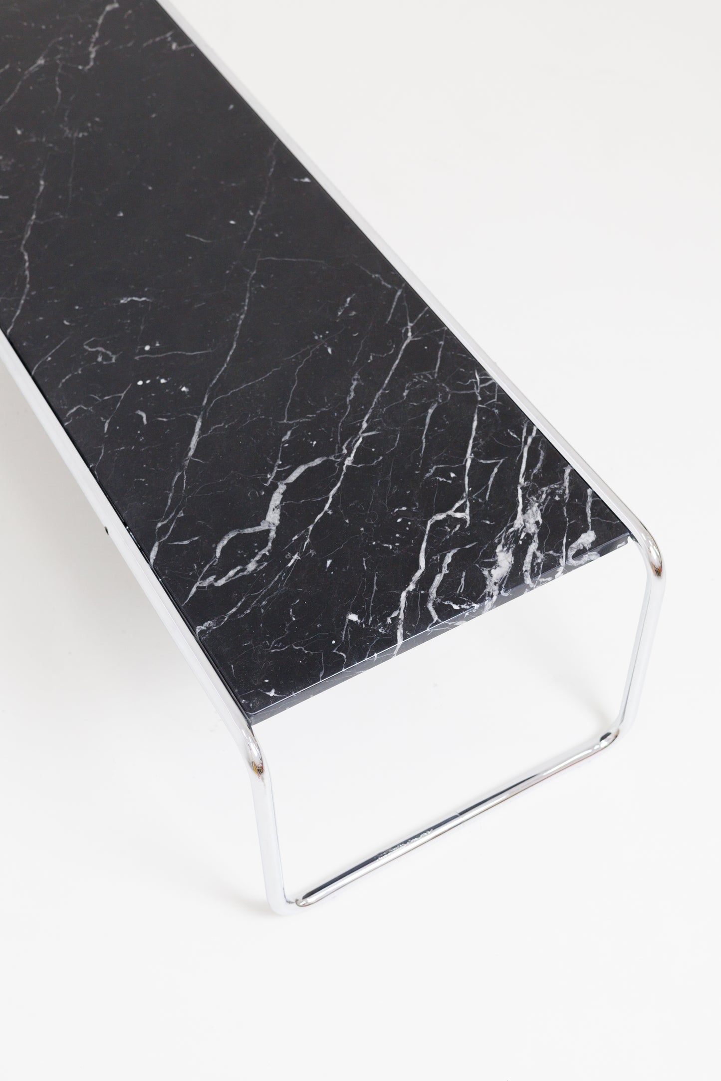 Black Marble Coffee Table Laccio by Marcel Breuer for Knoll