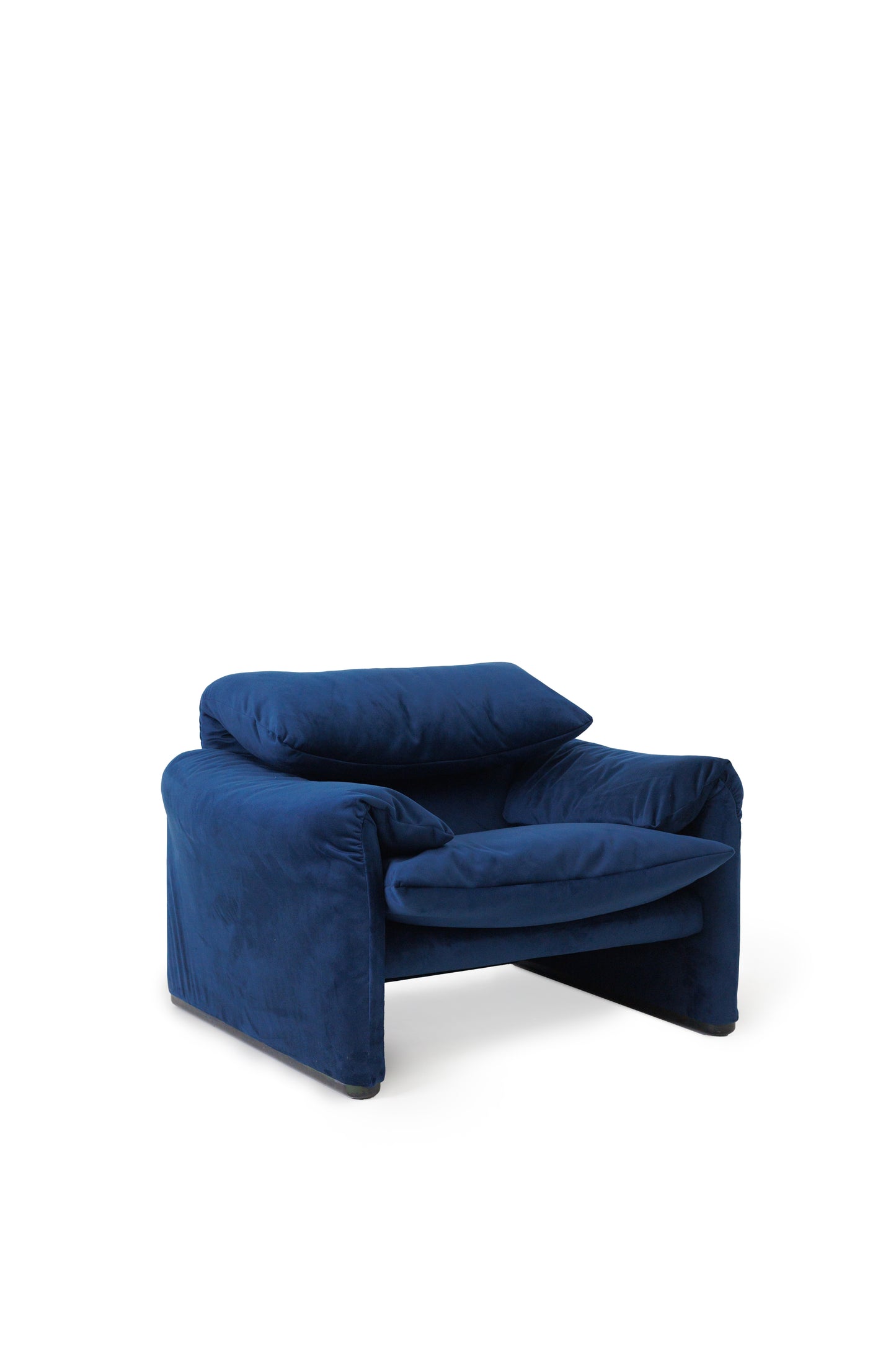 Vintage Blue Velvet Maralunga Armchair by Vico Magistretti for Cassina