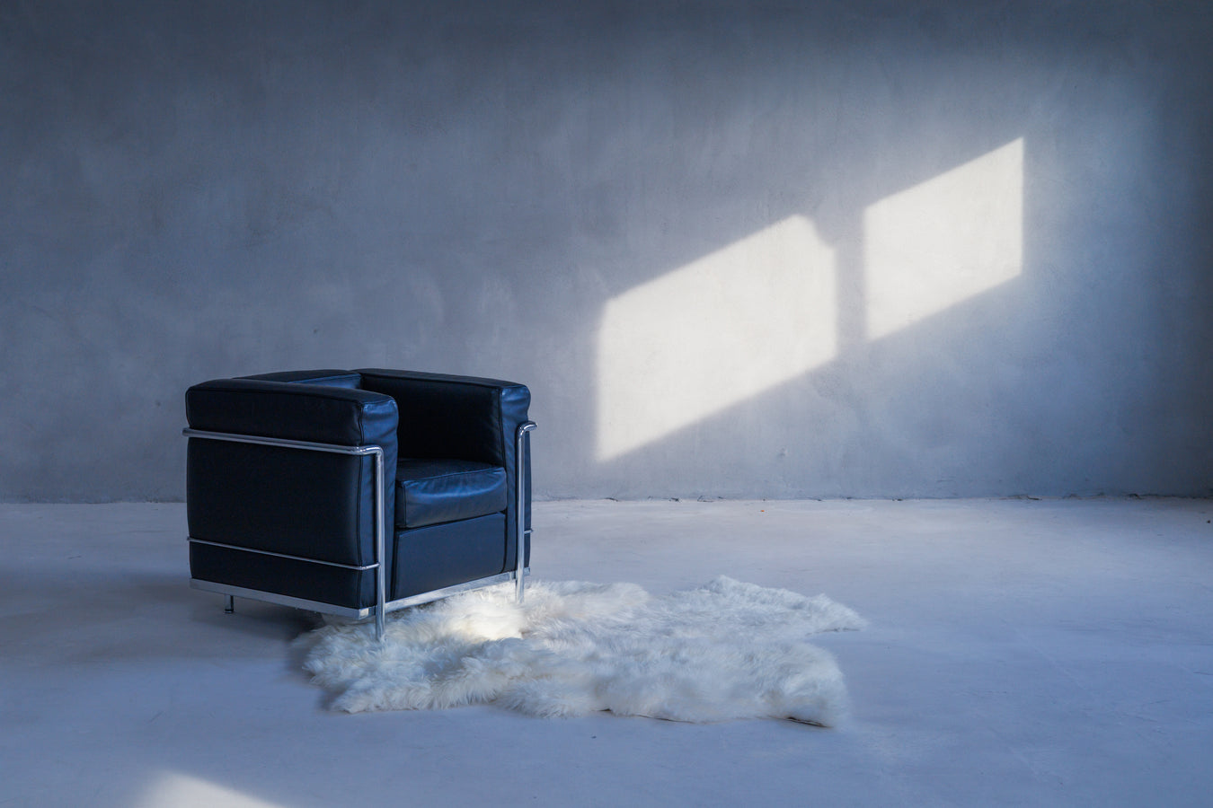 LC2 Armchair by Le Corbusier - Black Leather