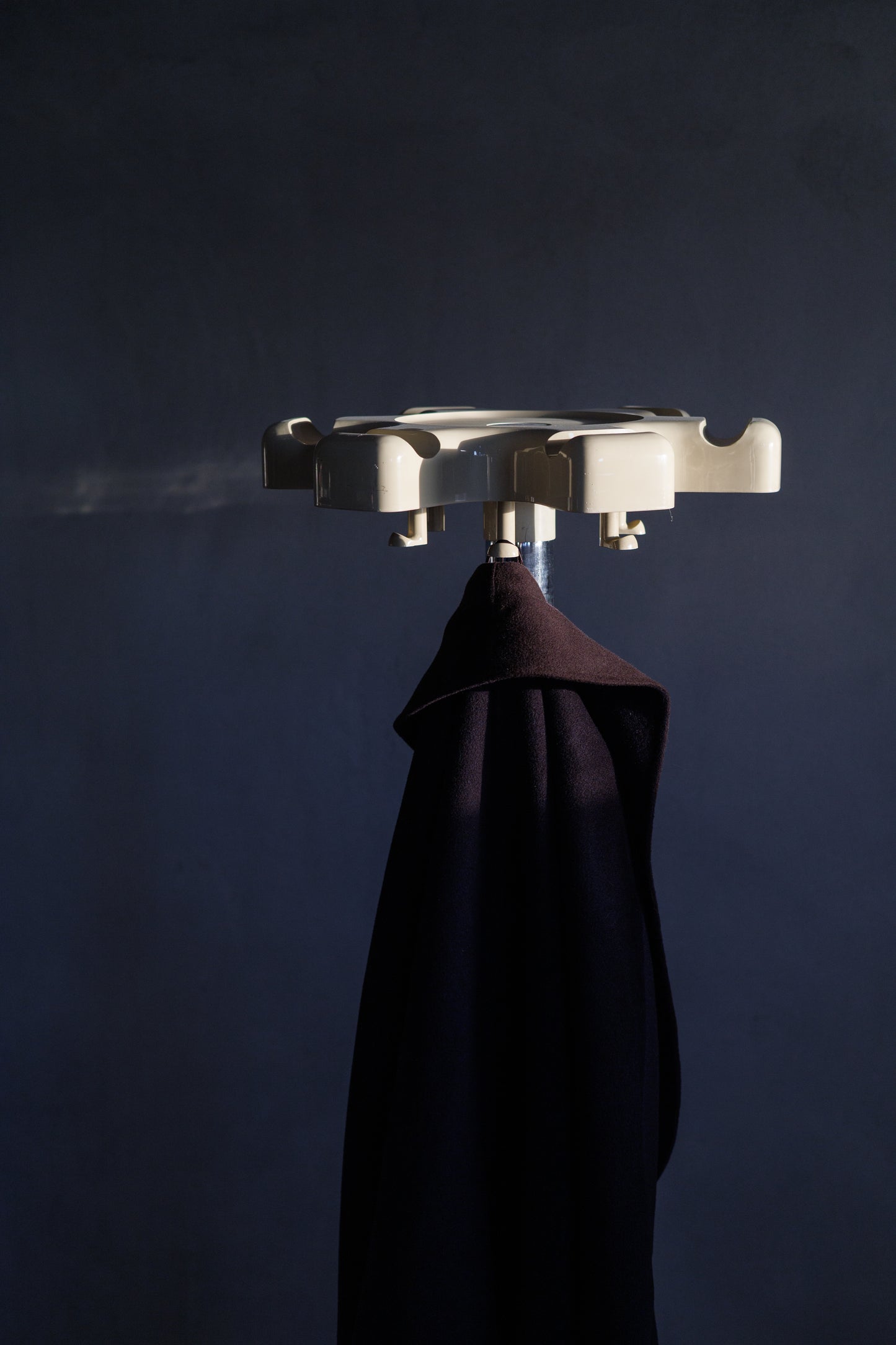 1970s Italian Coat Stand with Umbrella Support