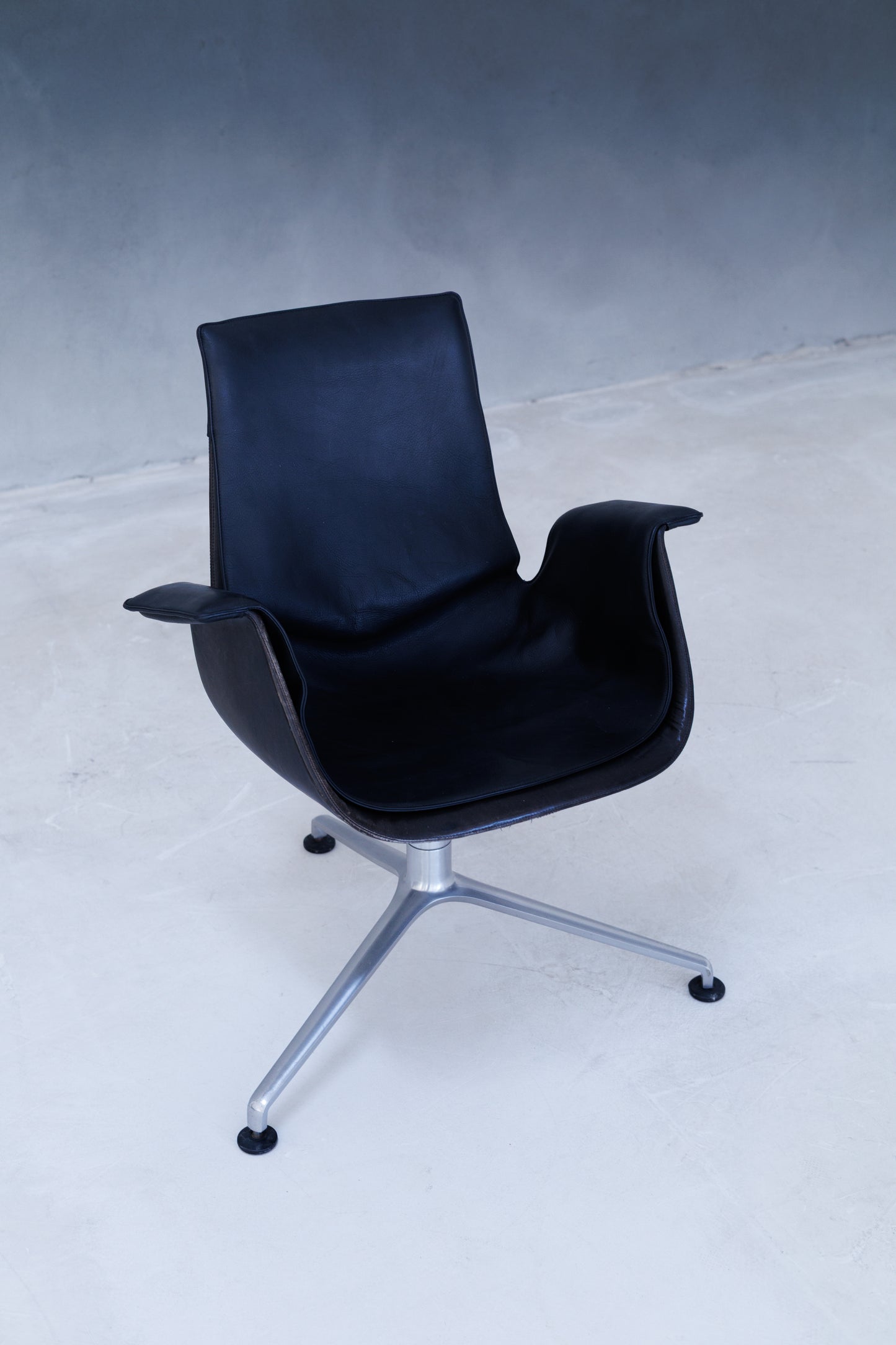 FK 6726 “Tulip” Swivel Chair by Preben Fabricius & Jørgen Kastholm, Denmark, 1960s
