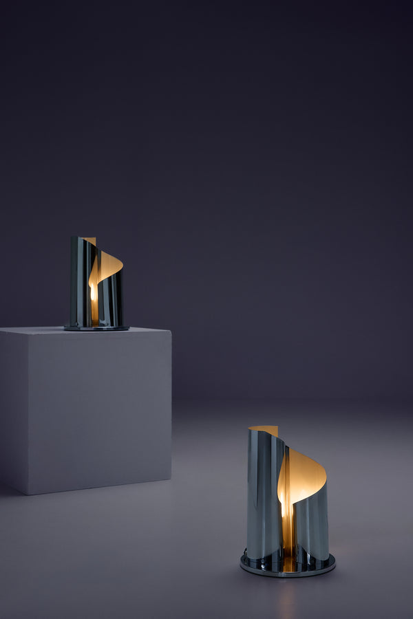 Set of 2 Sculptural Desk Lamps, Italy, 1970s