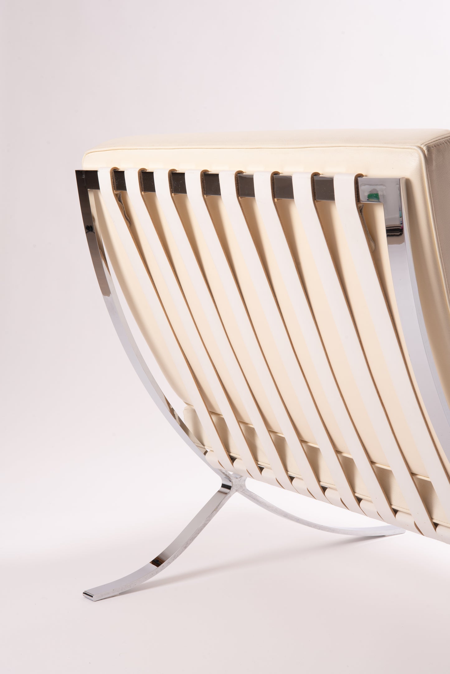 Barcelona Chair Ivory Leather in style of Ludwig Mies van der Rohe